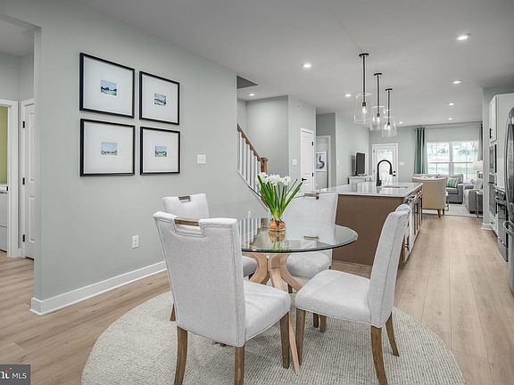 3rd image of 6052 Lancing Dr