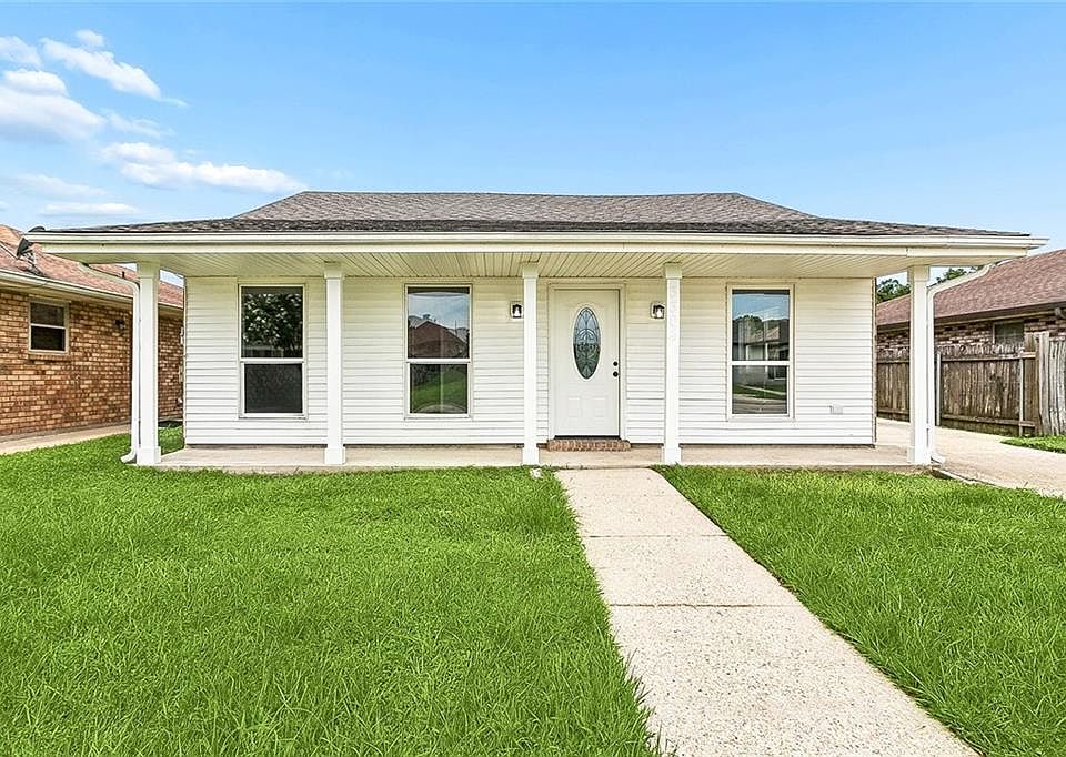 1st image of 3304 Shannon Dr