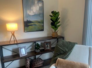 Lexington Manor Apartments, Brighton, MI 48116