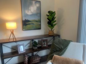 Lexington Manor Apartments