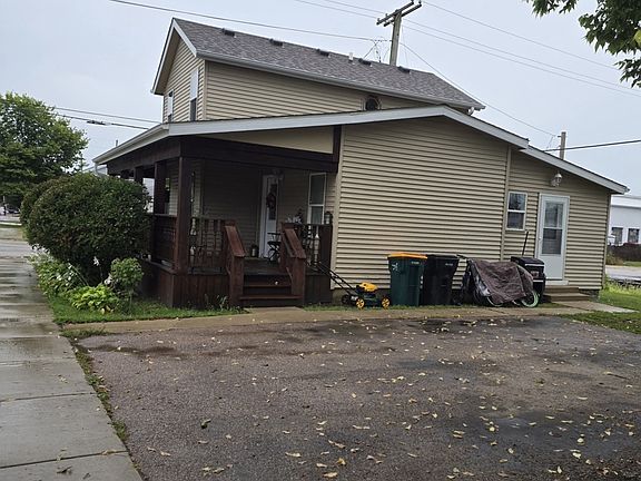 2nd image of 112 E Main St
