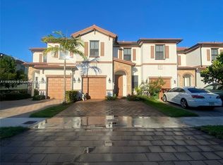10413 W 33rd Ct, Hialeah, FL 33018