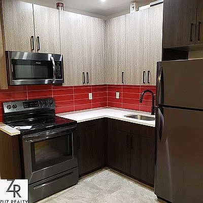 2nd image of 901 Dekalb Ave #303