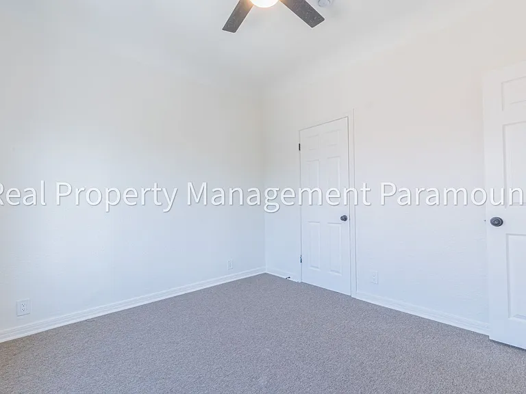 2757 Mansfield Ave — Photo 31
