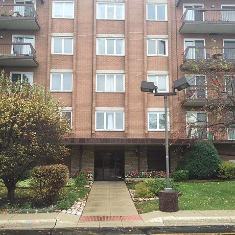 1st image of 8101 W Courte Dr APT 508