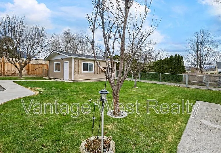 3591 Brenda Lee Rd — Photo 32