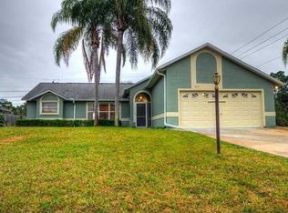 979 Gardenia St, Sebastian, FL 32958