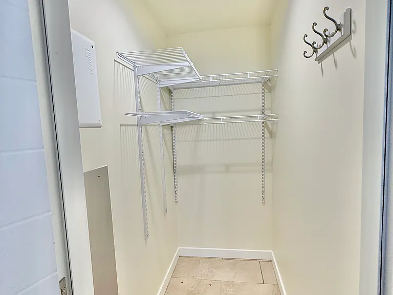 249 S 49th St #1O7 — Photo 15