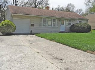 9105 E 74th St, Raytown, MO 64133