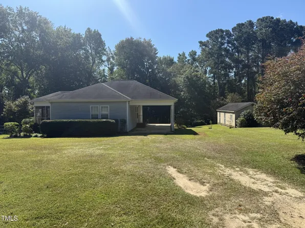 215 Stephenson Rd, Benson, NC 27504