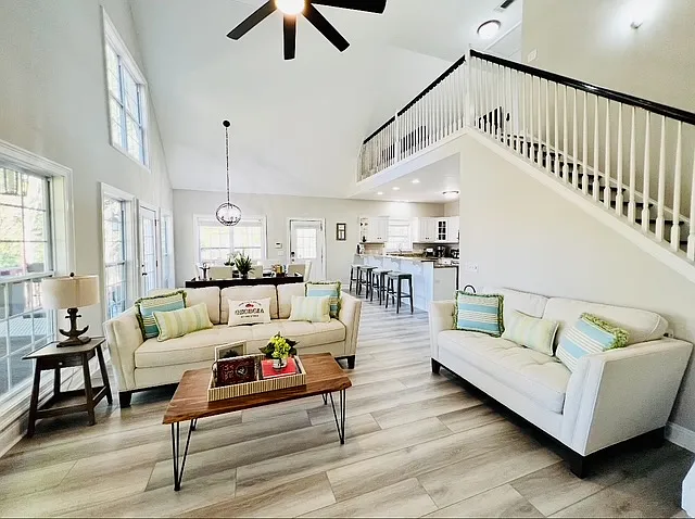 3 bed, 2.5 bath, 1680 sqft, $5,000 — Photo 4
