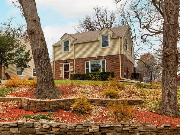 3803 Lanewood Dr, Des Moines, IA 50311