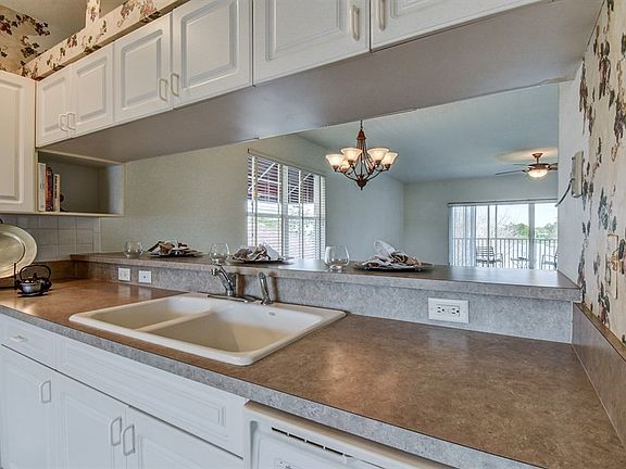 Pass through to dining area