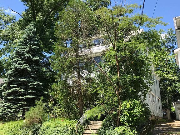 3rd image of 59-61 Montrose St