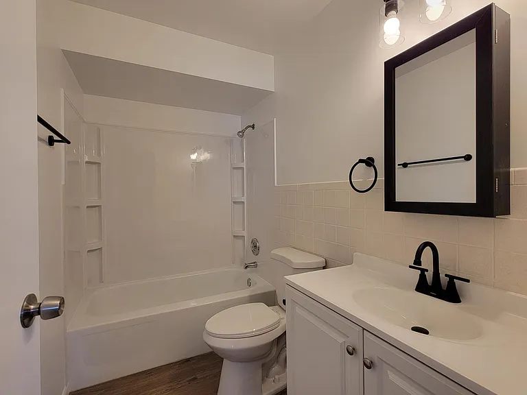 5750 108th St #2B — Photo 9