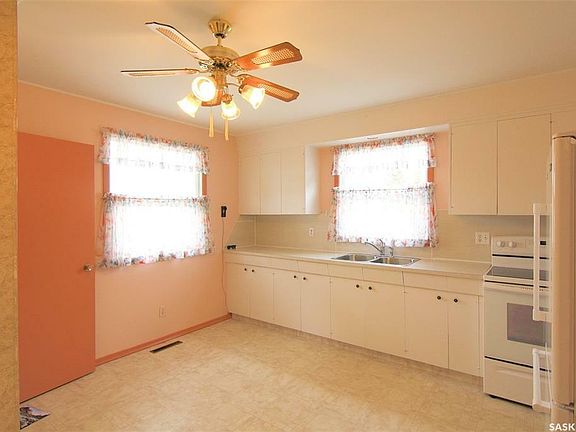 2nd image of 344 Myrtle Ave