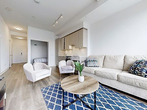 4th image of 3900 Confederation Pkwy #5804