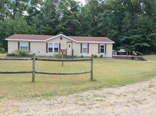 13824 Hickory Rd, Fruitport, MI 49415