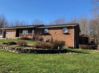 302 S Sycamore St, Huntingburg, IN 47542