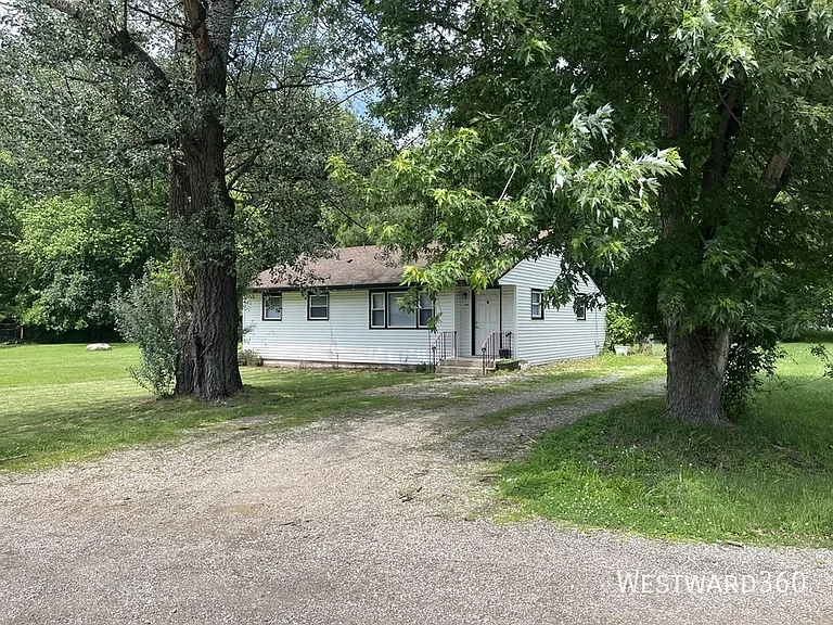 1104 Isabel Dr — Photo 29