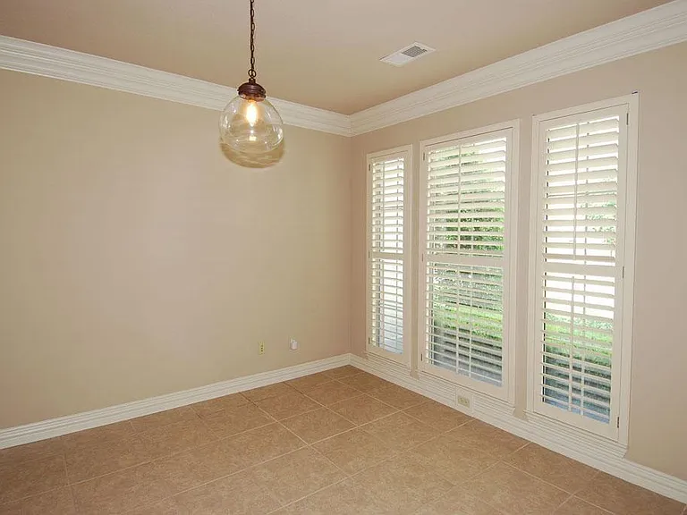 2055 Spring Cedar Ln — Photo 5