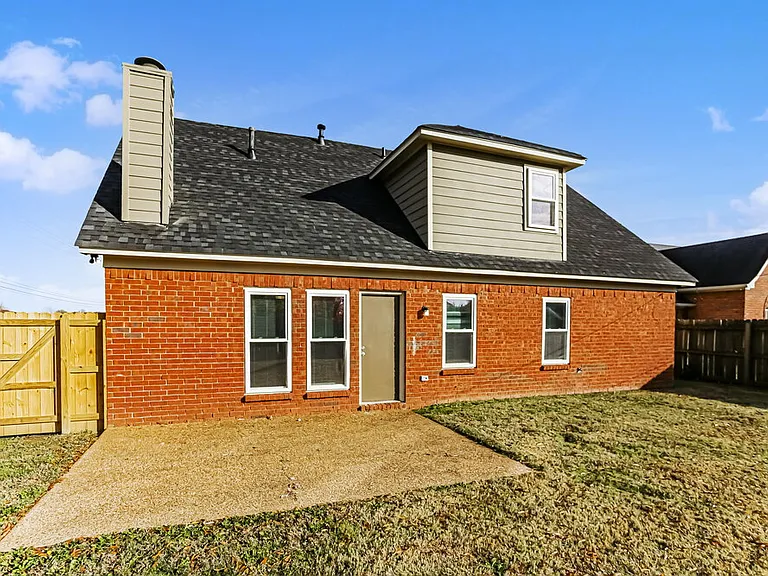 5237 Sea Horse Dr — Photo 17