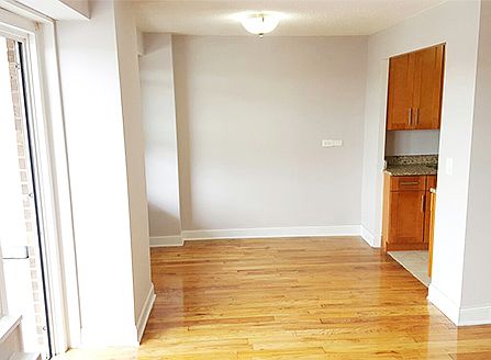 4th image of 1240 Morrison Ave APT 8L