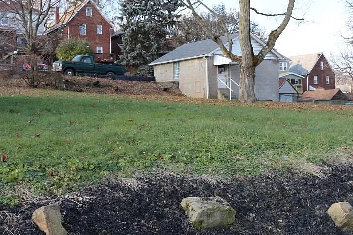 1814 Dagmar Ave photo 1