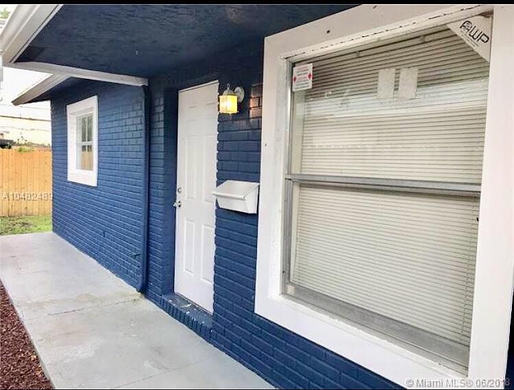 1st image of 2126 Garfield St