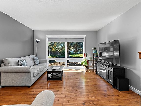 3rd image of 3839 117th St NW