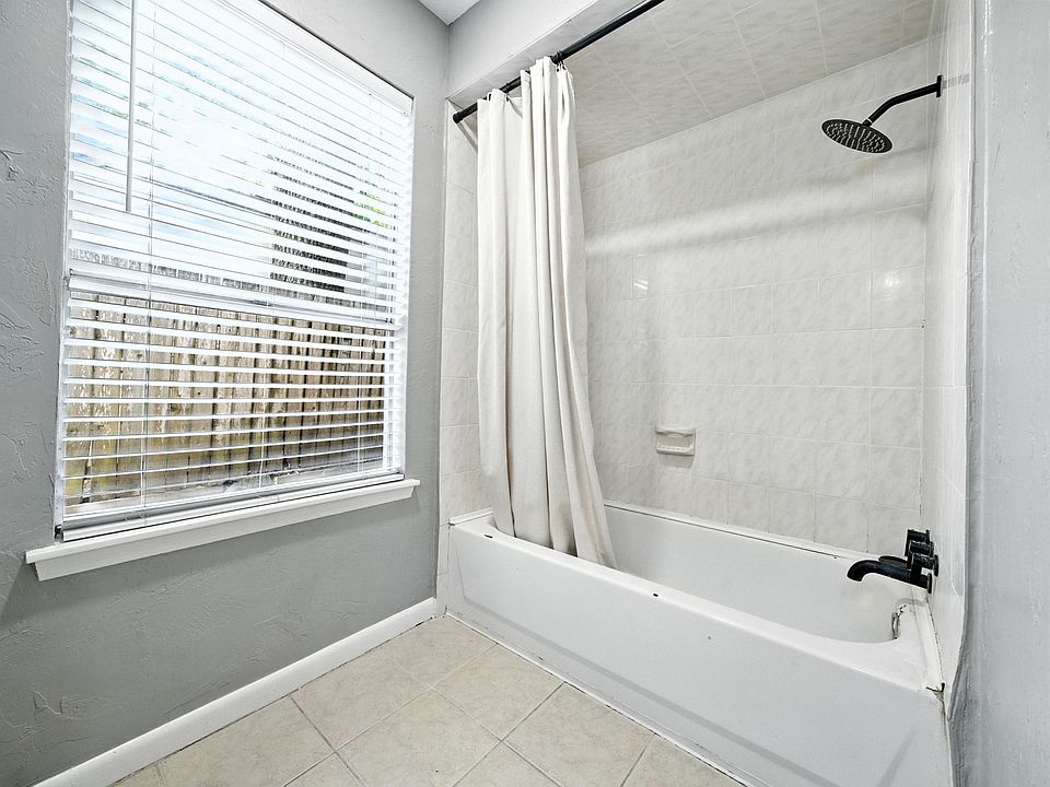 1st image of 13310 Ravensway Dr