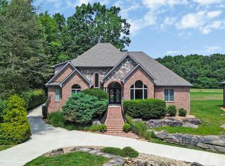 171 Tomlon Rd, Crossville, TN 38555