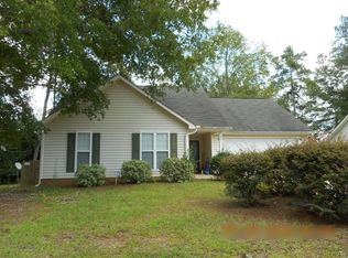 221 Turning Leaf Dr, Hopkins, SC 29061
