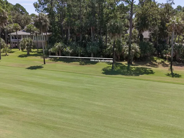 664 Dolphin Rd, Saint Helena Island, SC 29920