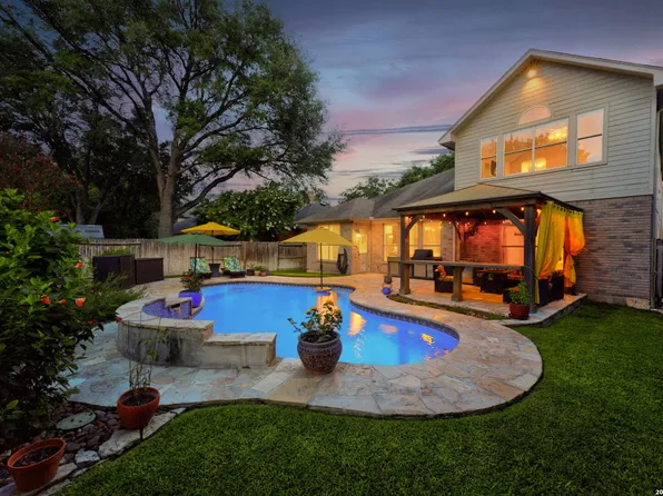 3035 Fall Mist Dr, San Antonio, TX 78247