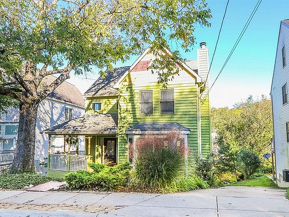 2nd image of 555 Tusculum Ave