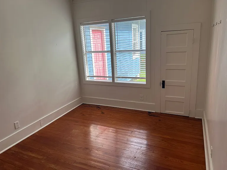 115 General Gardner Ave — Photo 9