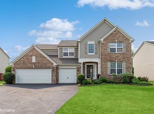 617 Versailles Dr, Bartlett, IL 60103