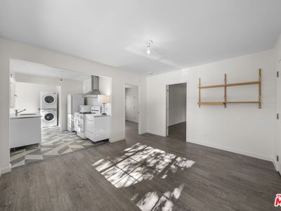 951 N Hoover St, Los Angeles, CA, 90029