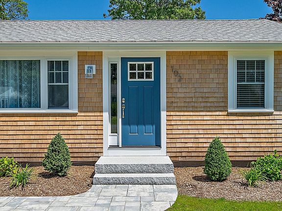 4th image of 102 Cornell Dr