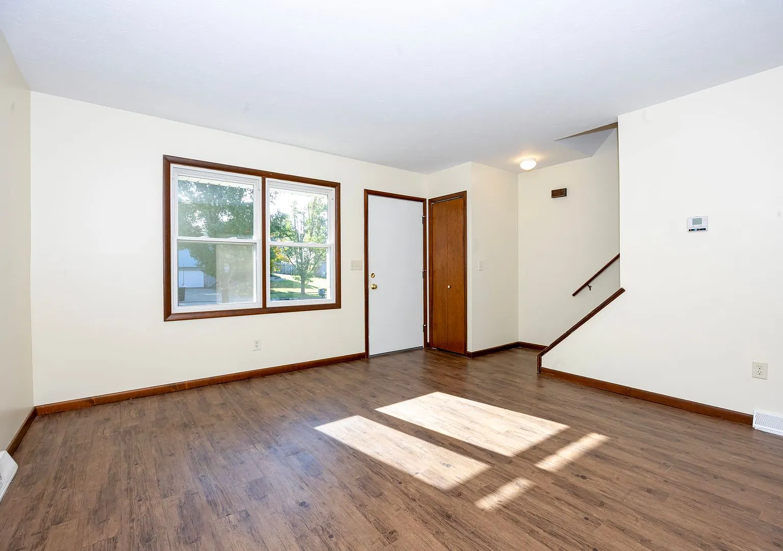 Two Bedroom Duplex — Photo 3