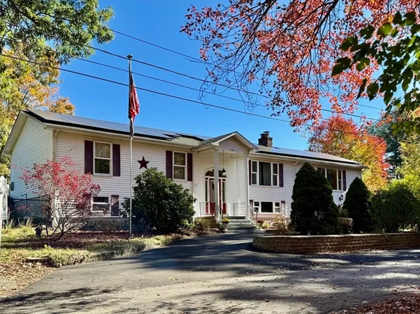 9 Berkshire St, Haverhill, MA 01832