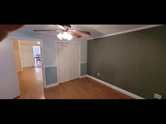 5th image of 4172 Toulouse St
