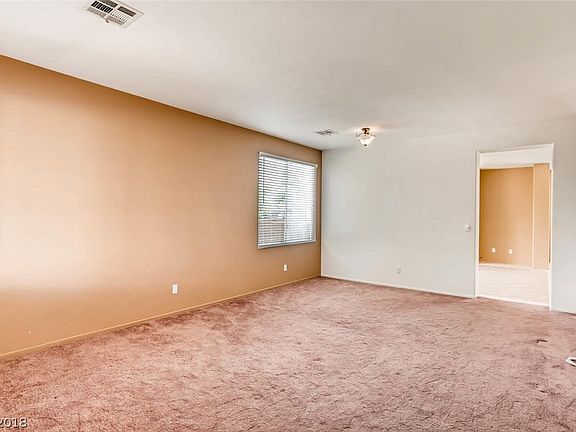4th image of 2315 Tulip Field St