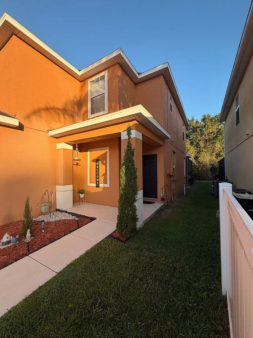 Single Family Home — Photo 2