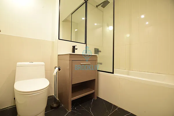 Rented by null | media 33