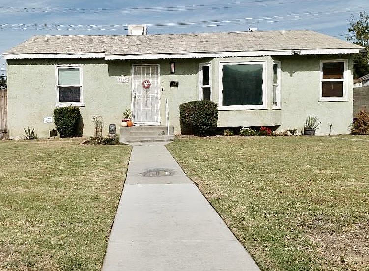2nd image of 3026 16th St