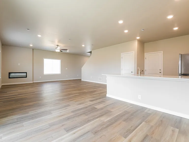 7333 Crystal Ave — Photo 9