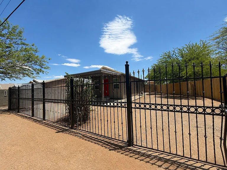 237 W Sahuaro St #2 — Photo 3