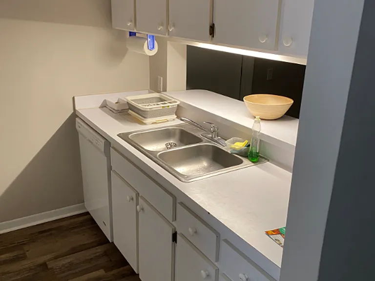 3921 SW 34th St #210 — Photo 5
